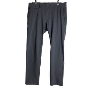 J. CREW Tech Pant Men’s Gray Hiking Pants Size 33x30 Travel Lightweight Camping